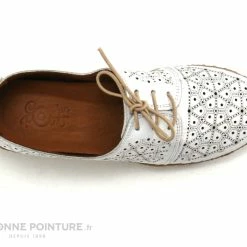 Com Un Point SHERIVKA 7865201 - Chaussure Aeree Blanche -manger de la poussière cd24607c73b9e66c561f35ea11d5d5ef img 1851.jpg 144796