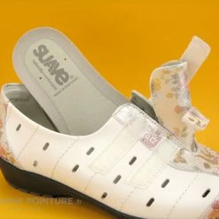 Suave LONDON 8017PT Spring White - Chaussure à Scratches Blanche Et Fleurie 13 Suave LONDON 8017PT Spring White - Chaussure à Scratches Blanche Et Fleurie -manger de la poussière cd24607c73b9e66c561f35ea11d5d5ef img 4238.jpg 176659